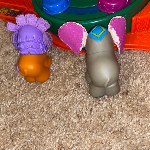 Little people big top circus carnival Lion elephant trapeze teeter totter - Picture 13 of 17